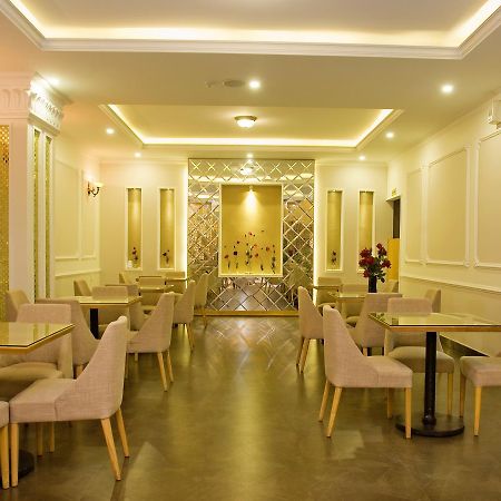 Elegant Hotel Pleiku Luaran gambar