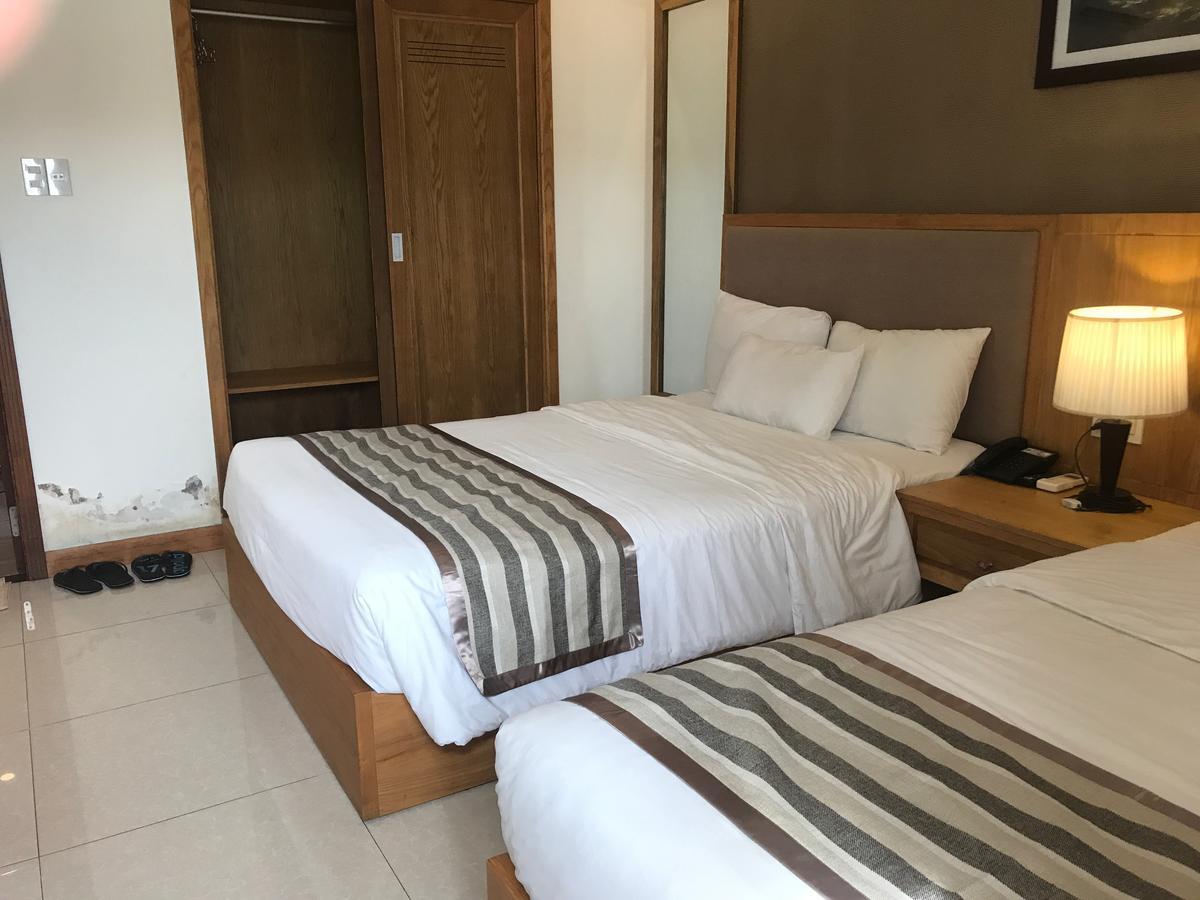 Elegant Hotel Pleiku Luaran gambar