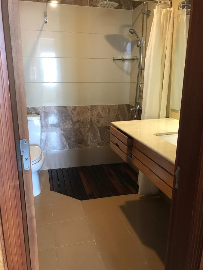 Elegant Hotel Pleiku Luaran gambar