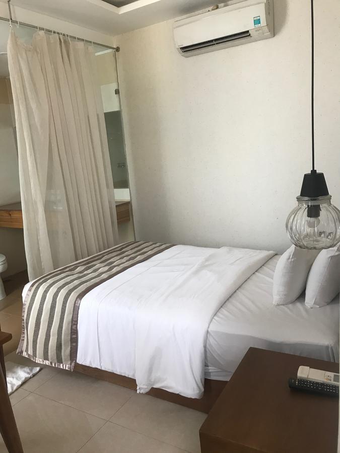 Elegant Hotel Pleiku Luaran gambar