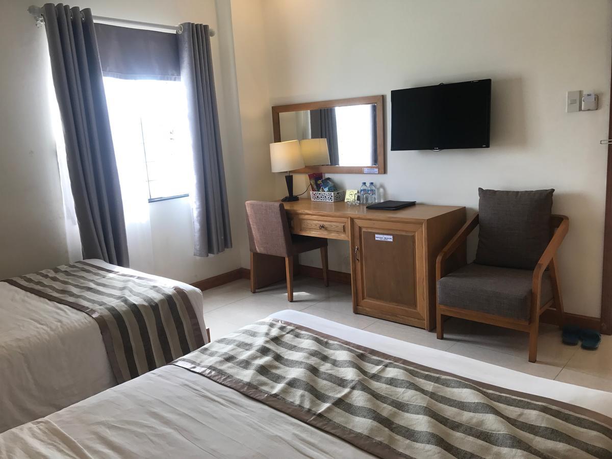 Elegant Hotel Pleiku Luaran gambar