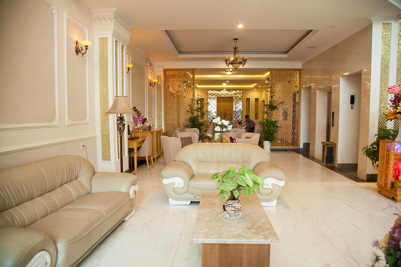 Elegant Hotel Pleiku Luaran gambar