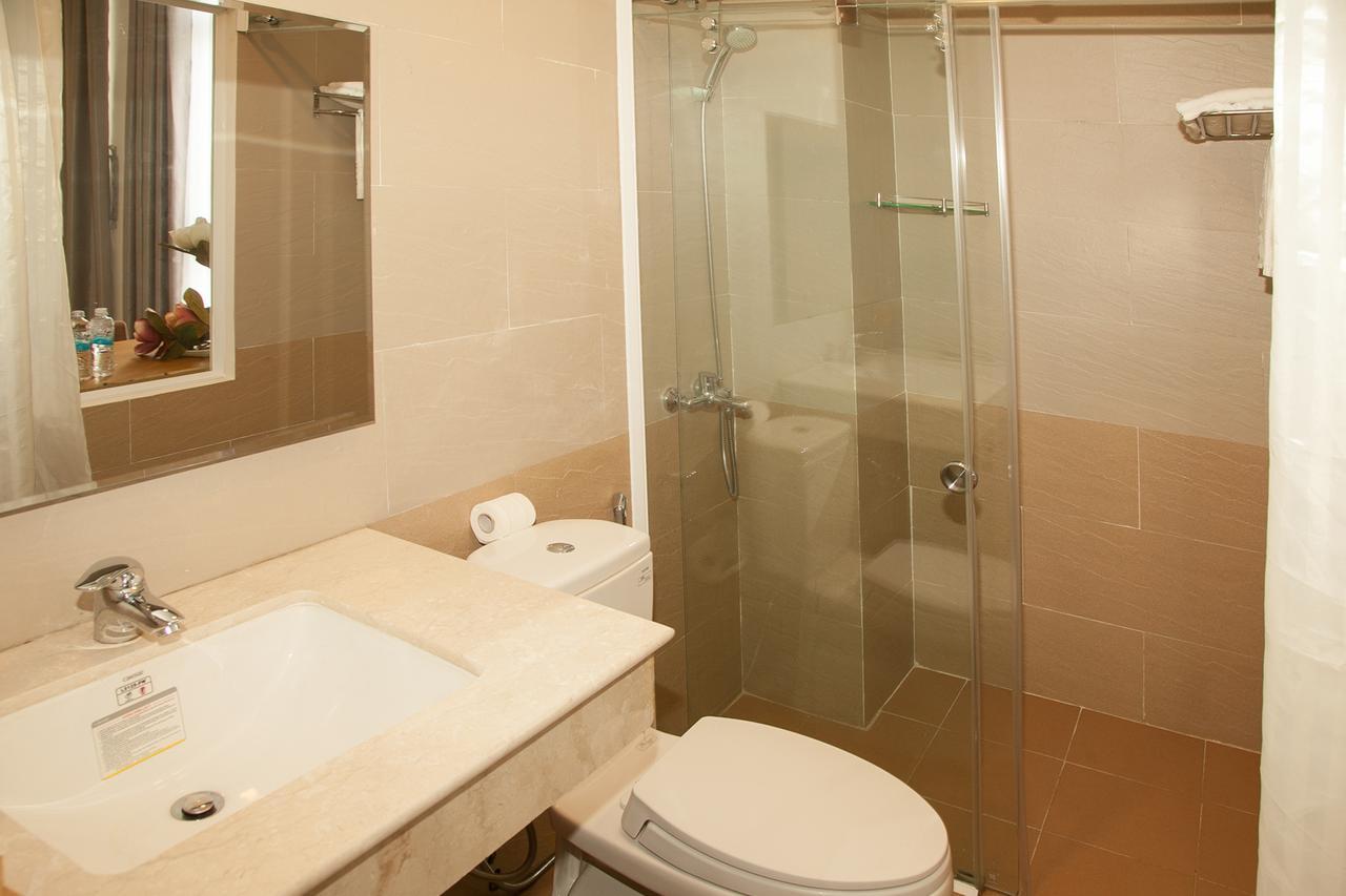 Elegant Hotel Pleiku Luaran gambar
